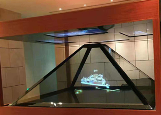 Application of Holographic Cabinet in Teaching Classroom - Curious Digital Technology
