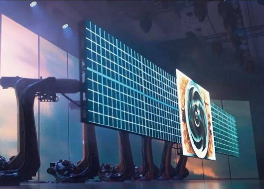  Application scenario of interaction between robot arm and led display screen in stage performance