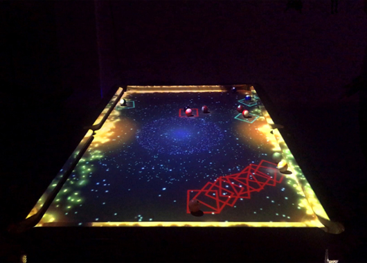  Interactive desktop projection in leisure and entertainment places - curious digital technology