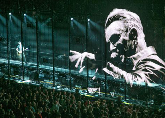  Application of Holographic Screen in Concert - Curious Digital Technology