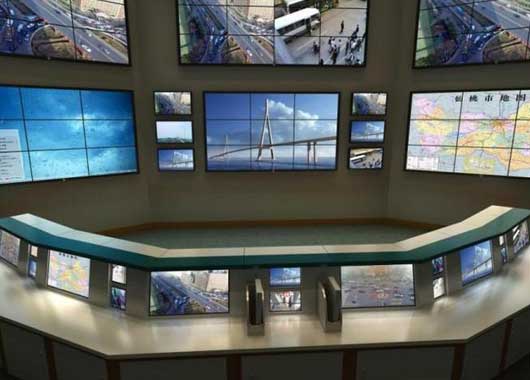  Application scenario of LCD splicing screen Public transport place