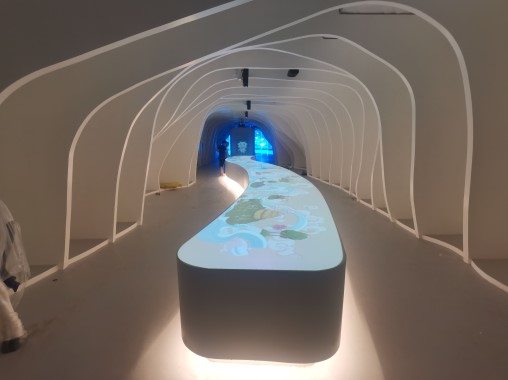  Hogwarts Interactive Projection Table - Desktop Interactive Projection - Curious Digital Technology