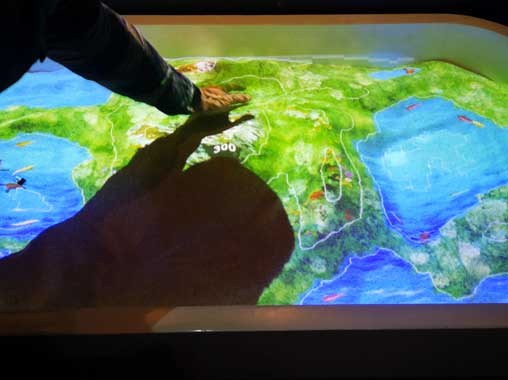  Interactive sand pool