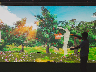  Body feeling interactive projection wall