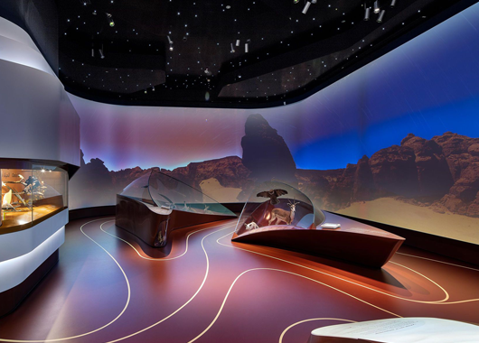  Application of arc screen projection in museums and exhibition halls - Curious digital technology