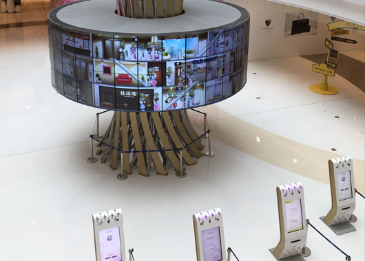  Application of dual screen linkage in shopping malls - curious digital technology